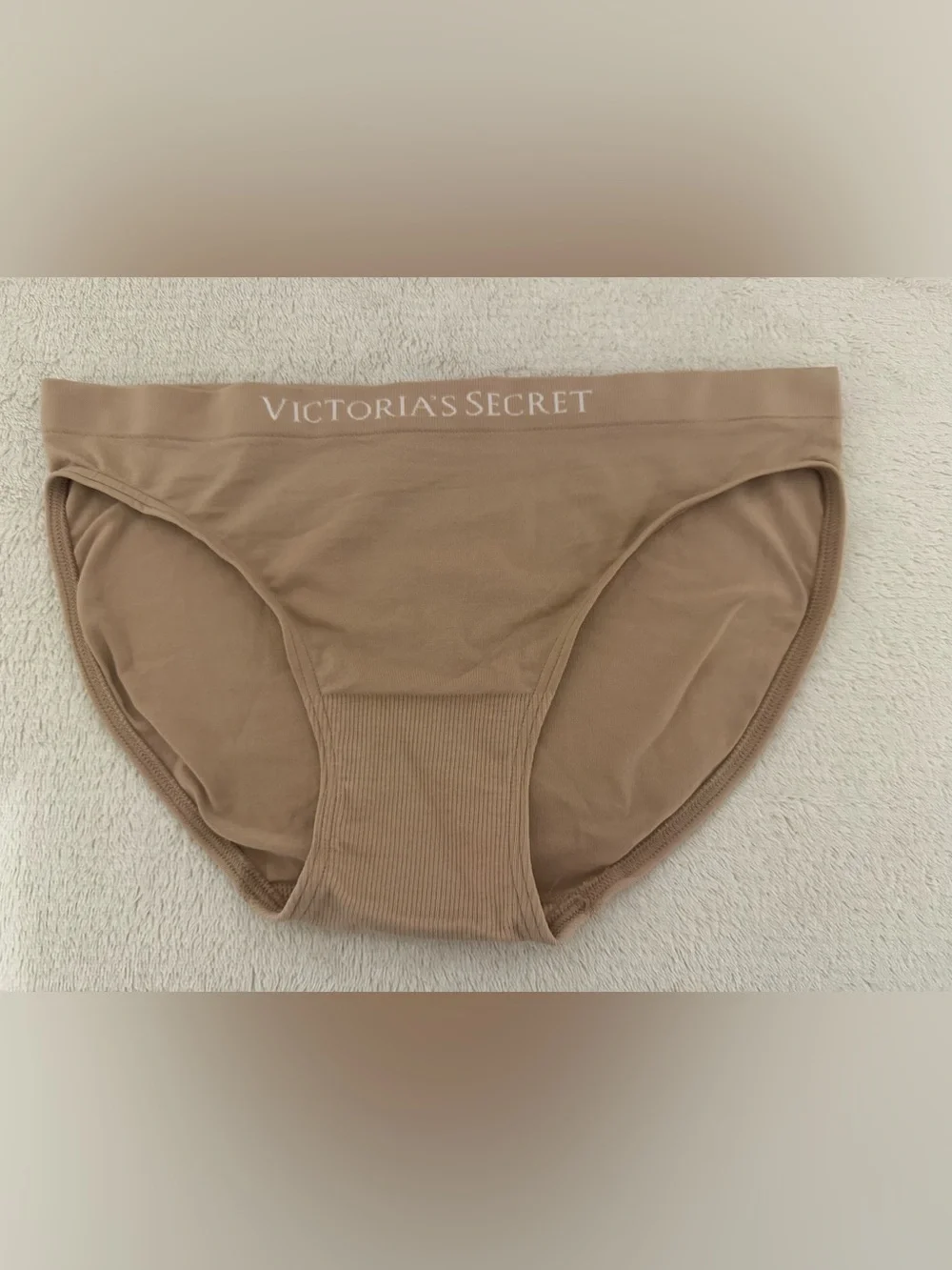 Victoria's Secret Women's Seamless Brief Panties SIZE SMALL BRAND NEW PRALINE